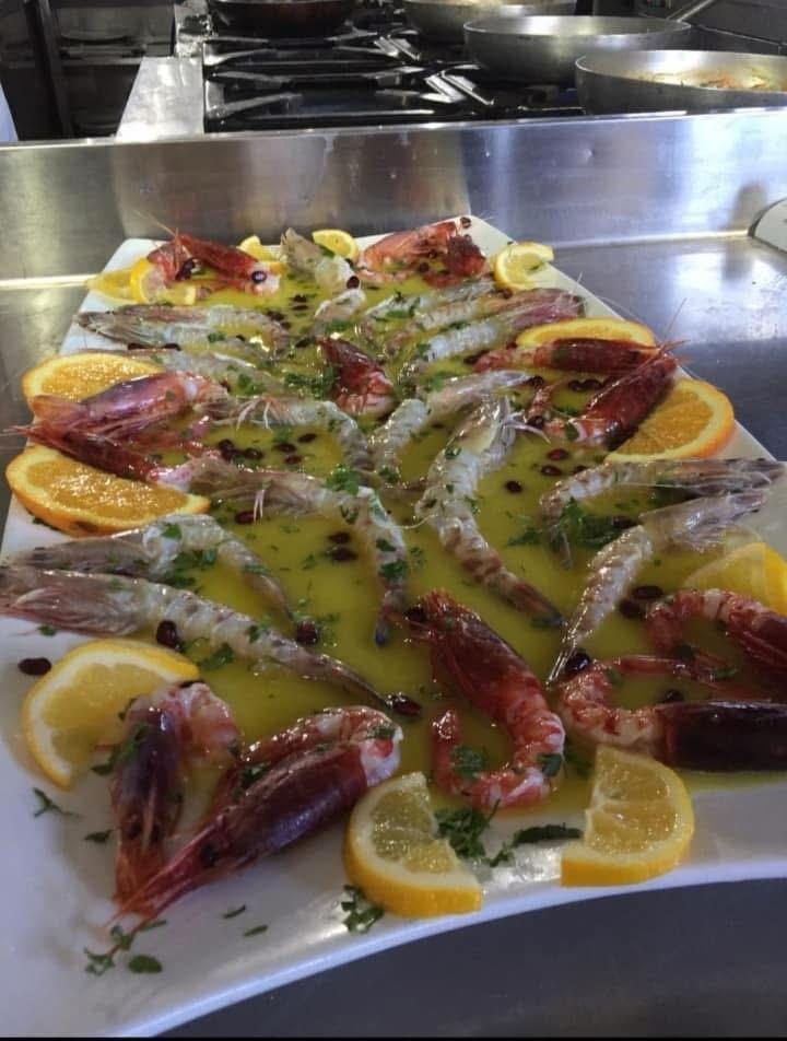 Prawn crudo with lemon and olive oil